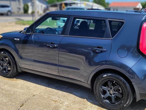 Used 2015 Kia Soul ! w/ Sun & Sound Package image 3