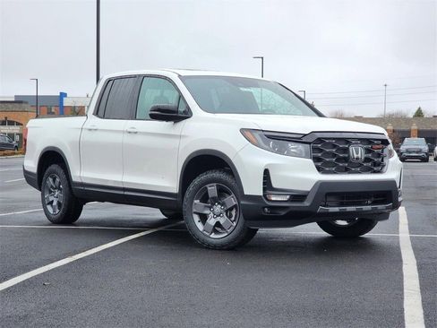 New 2025 Honda Ridgeline TrailSport image 2