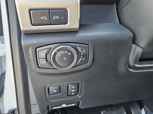 Used 2021 Ford F450 Platinum w/ FX4 Off-Road Package image 15