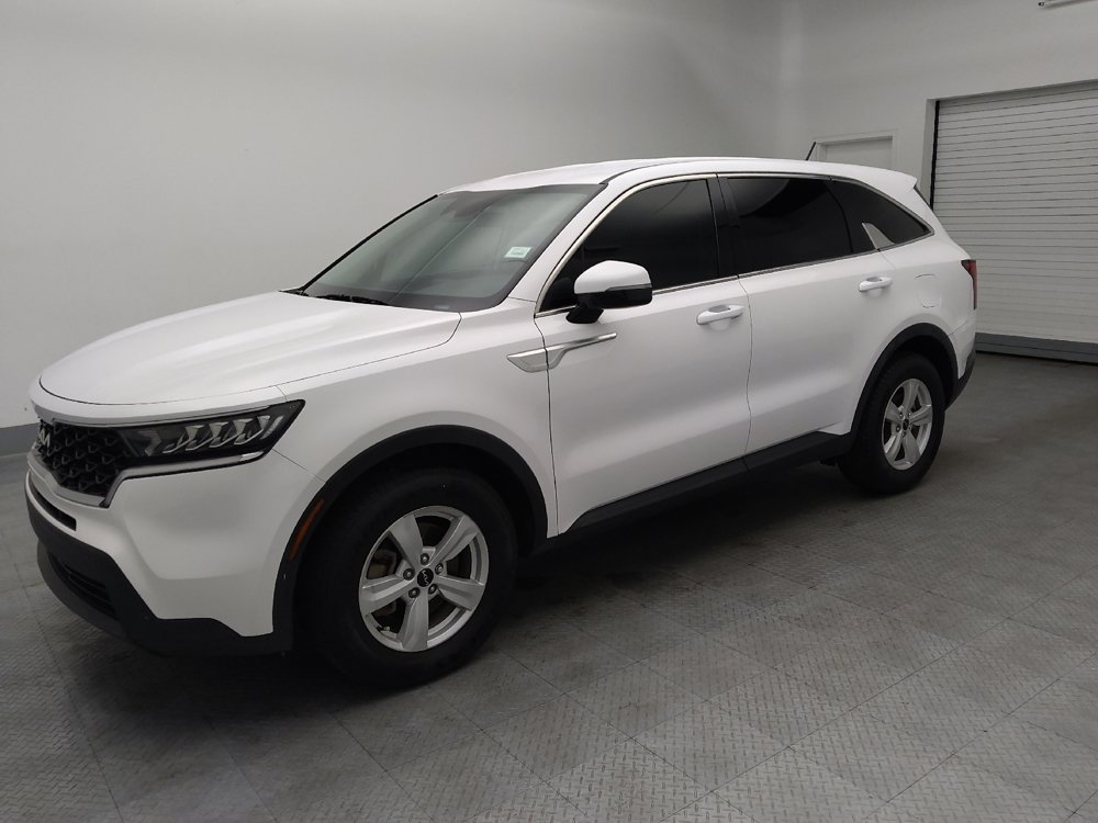 Used 2022 Kia Sorento LX FWD image 2