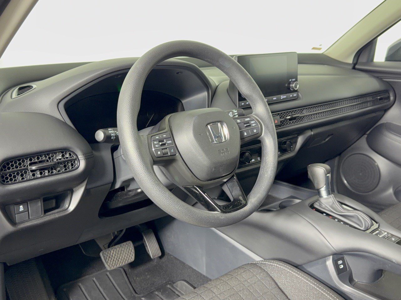 Used 2025 Honda HR-V LX image 4