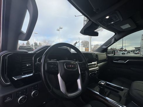 Certified 2023 GMC Sierra 1500 Elevation w/ Elevation Premium Package image 10