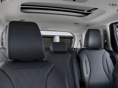 New 2026 Kia Carnival SX w/ SX Dark Edition Package image 28