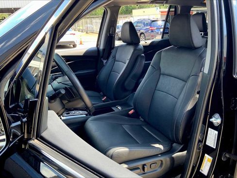 Used 2022 Honda Pilot Elite image 13