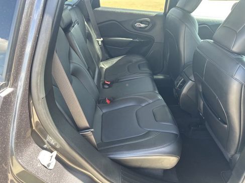 Used 2023 Jeep Cherokee Altitude Lux image 26