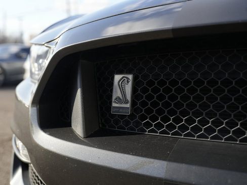 Used 2017 Ford Mustang Shelby GT350 image 22