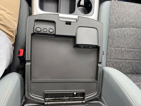 Used 2020 RAM 1500 Classic Warlock AWD/4WD image 19