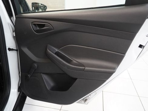 Used 2012 Ford Focus S FWD image 26