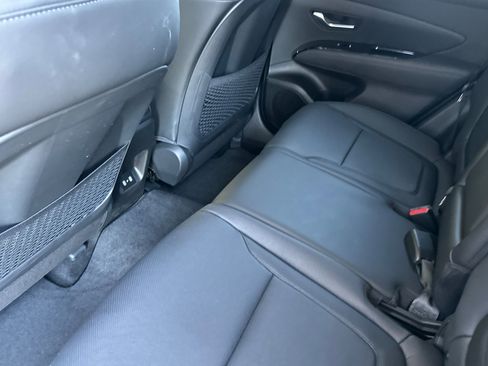 New 2025 Hyundai Tucson Limited image 12
