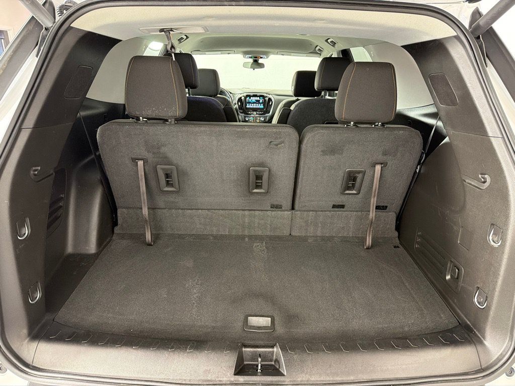 Used 2019 Chevrolet Traverse LT FWD image 20