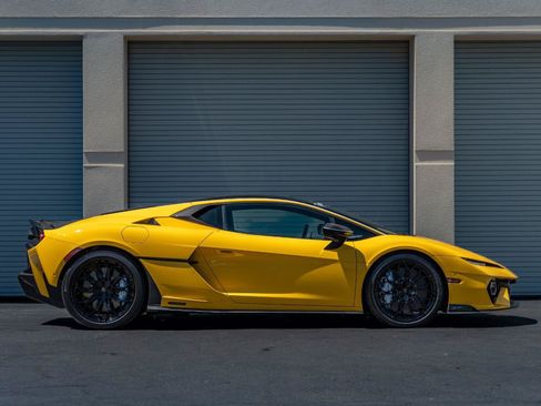 Used 2026 Lamborghini Temerario AWD/4WD image 9