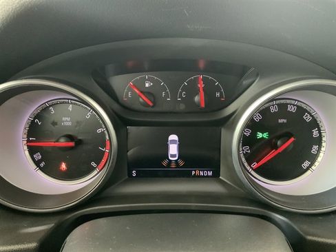 Used 2018 Buick Regal Essence w/ Driver Confidence Package #1 image 41