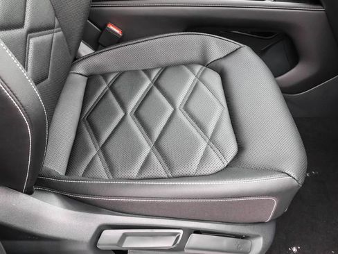 New 2026 Volkswagen Atlas SE image 47