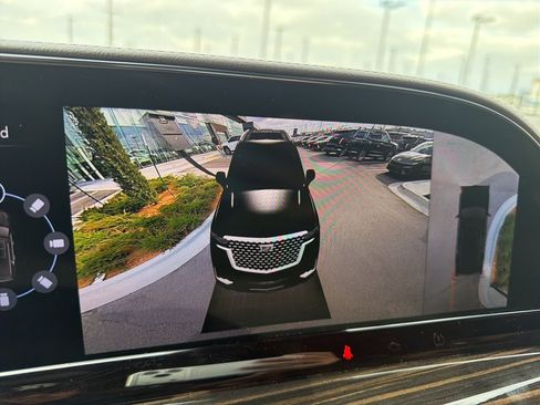 Used 2021 Cadillac Escalade Sport w/ LPO, Illumination Package image 30