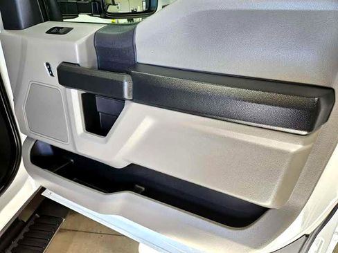 Used 2022 Ford F450 XL w/ Power Equipment Group image 25