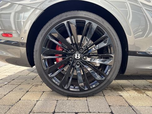 Used 2022 Bentley Continental GT Speed image 29