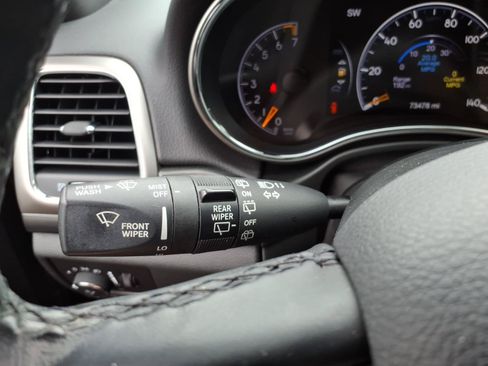 Used 2020 Jeep Grand Cherokee Altitude AWD/4WD image 18