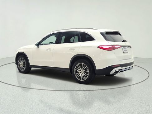 Certified 2026 Mercedes-Benz GLC 300 image 7