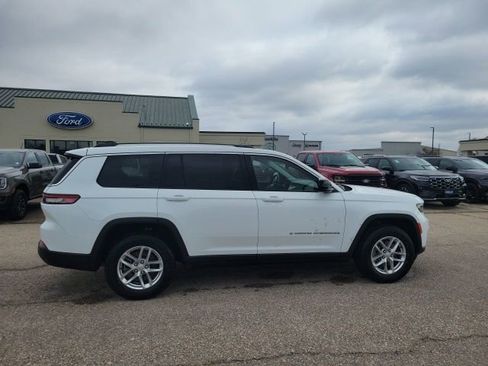 Used 2023 Jeep Grand Cherokee L Laredo AWD/4WD image 20