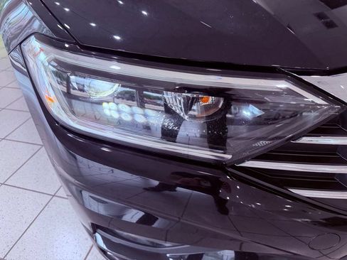 Used 2021 Volkswagen Jetta SEL Premium FWD image 16