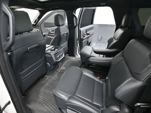 Used 2025 Ford Expedition Max Platinum w/ Stealth Appearance Package AWD/4WD image 42