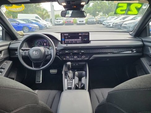 Used 2025 Honda Accord Sport image 2