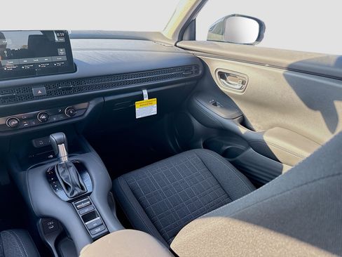 New 2026 Honda HR-V LX image 18