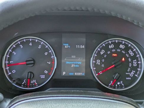 Used 2021 Toyota RAV4 XLE Premium FWD image 30
