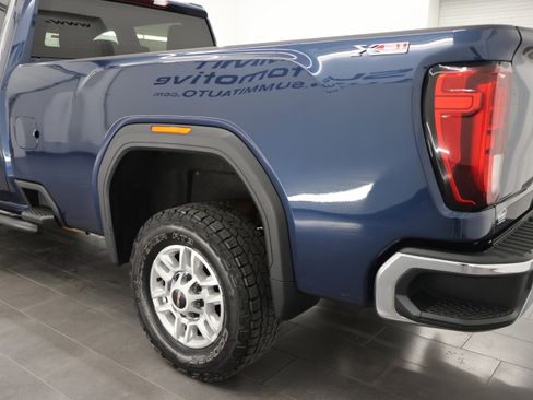 Used 2021 GMC Sierra 2500 SLE w/ X31 Off-Road Package AWD/4WD image 27