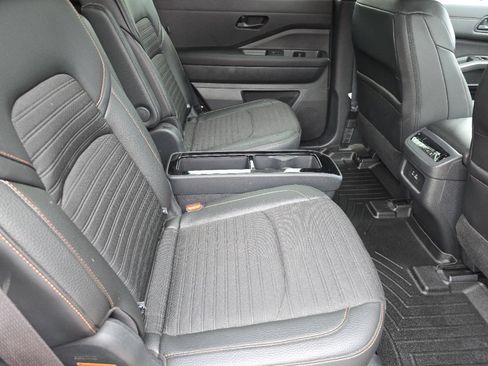 Certified 2024 Nissan Pathfinder Rock Creek AWD/4WD image 21