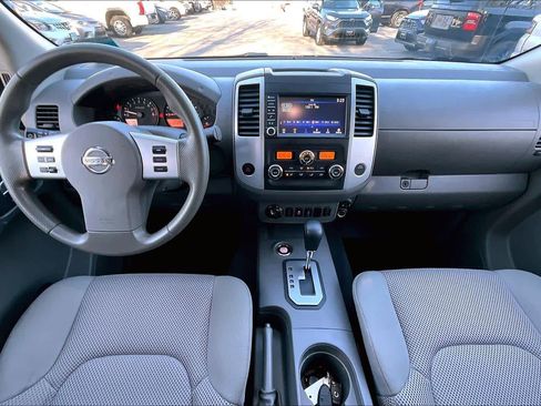 Used 2021 Nissan Frontier SV w/ Midnight Edition Floor Mats AWD/4WD image 14