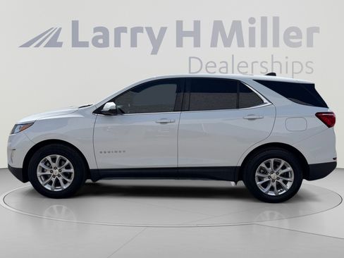 Used 2018 Chevrolet Equinox LT FWD image 2