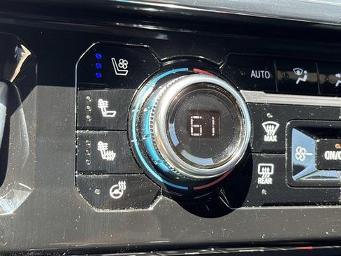 Used 2026 GMC Sierra 1500 Denali AWD/4WD image 40