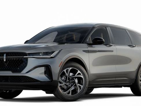 New 2025 Lincoln Nautilus Premier w/ Equipment Group 102A image 23