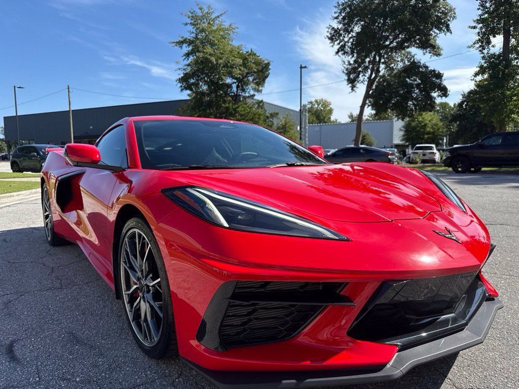 Used 2025 Chevrolet Corvette Stingray Coupe w/ Z51 Performance Package RWD image 10
