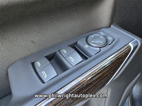 Used 2022 GMC Sierra 1500 SLE w/ Preferred Package image 28