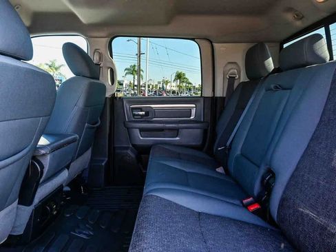 Used 2017 RAM 3500 SLT w/ Luxury Group image 16