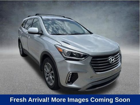 Used 2019 Hyundai Santa Fe XL SE FWD image 1