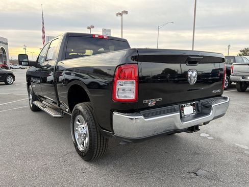 Used 2024 RAM 2500 Big Horn w/ Bed Utility Group image 8