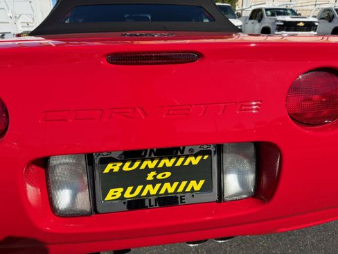 Used 2001 Chevrolet Corvette Convertible w/ Preferred Equipment Group2 RWD image 31
