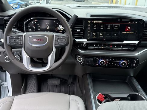 New 2026 GMC Sierra 2500 SLT w/ SLT Premium Package image 5