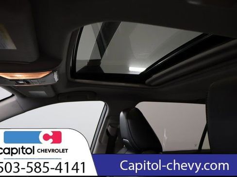 Used 2021 Toyota RAV4 XLE Premium image 11