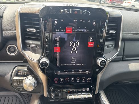 Used 2019 RAM 1500 Laramie AWD/4WD image 24
