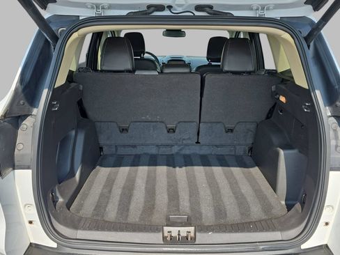 Used 2018 Ford Escape SEL w/ Ford Safe & Smart Package FWD image 13