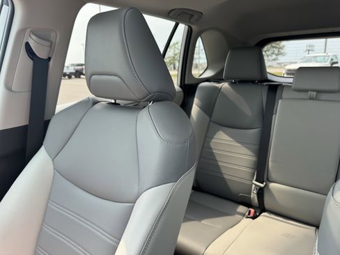 Used 2024 Toyota RAV4 XLE Premium image 12