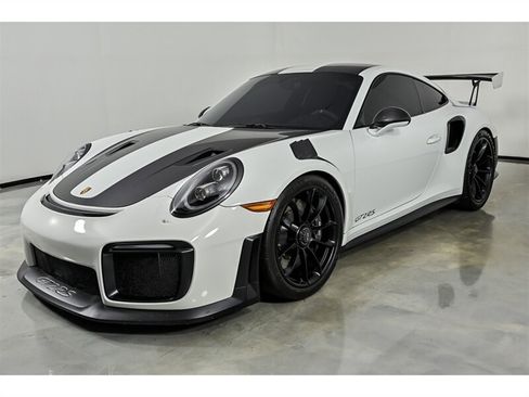 Used 2019 Porsche 911 GT2 RS w/ Weissach Package RWD image 5