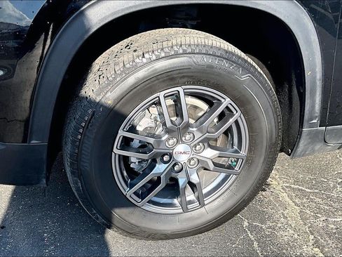Used 2025 GMC Acadia Elevation AWD/4WD image 9