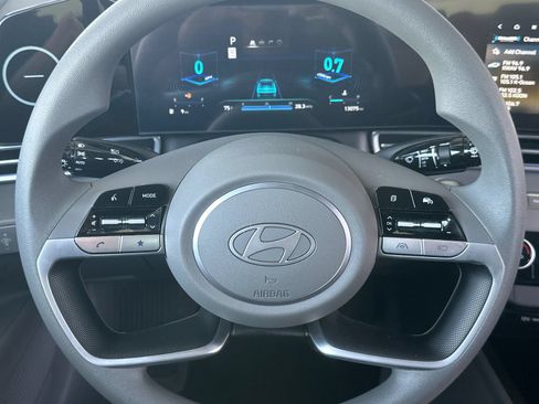 Certified 2024 Hyundai Elantra SEL FWD image 23