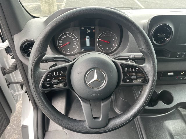 Used 2024 Mercedes-Benz Sprinter 2500 w/ Acoustic Package image 7