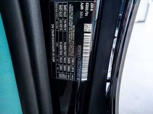 Used 2023 Mercedes-Benz Metris Passenger image 72